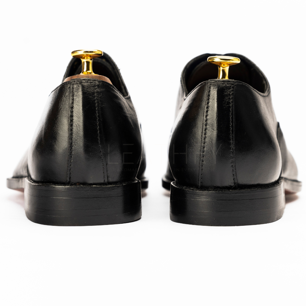 The Tavin | Straight-Cap Oxford